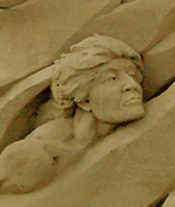 Solo sand sculpture resembling a man